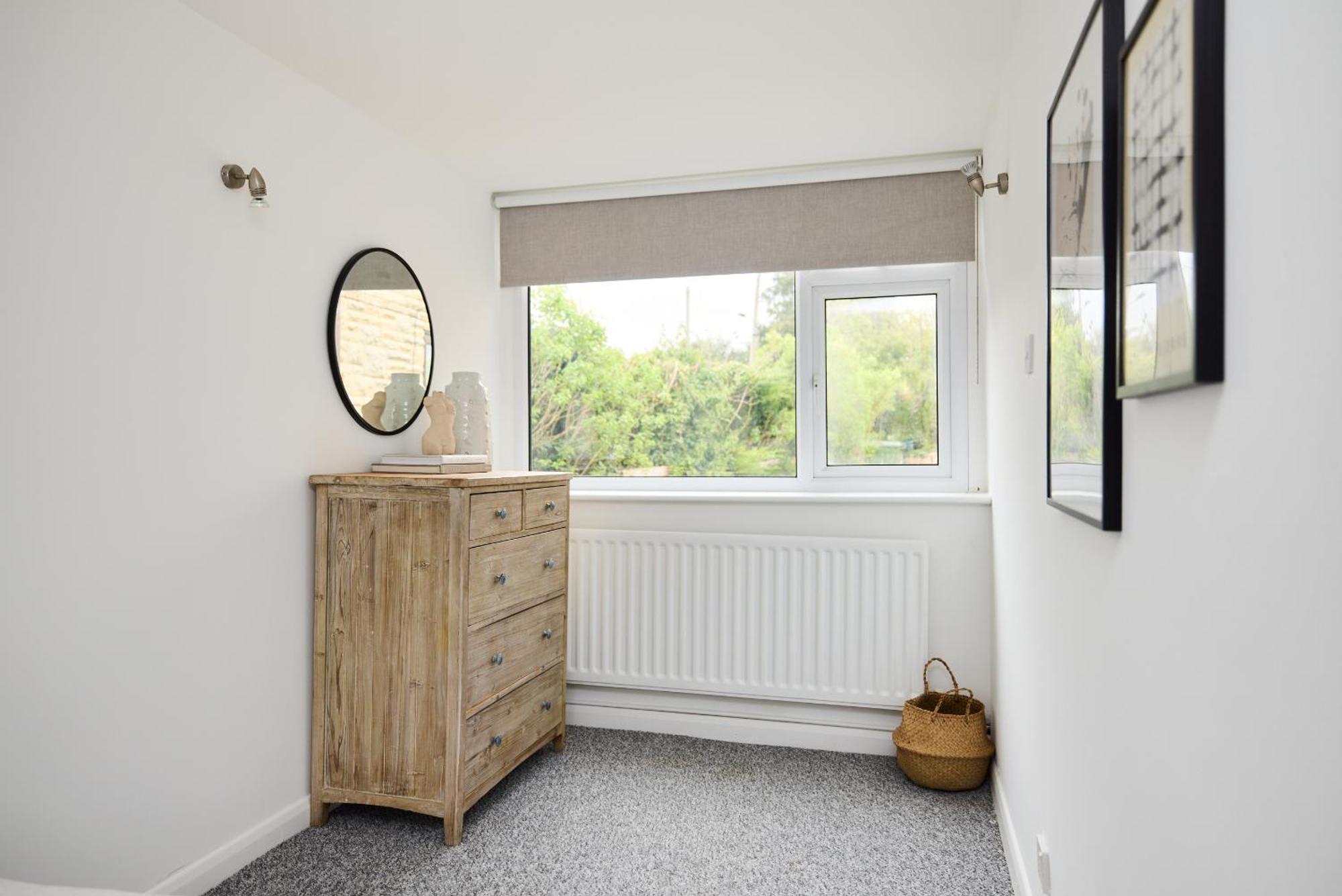 The Garden House - Spacious 5-bed With Garden & Balcony